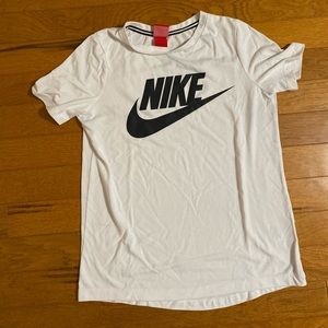 Nike white and black tshirt